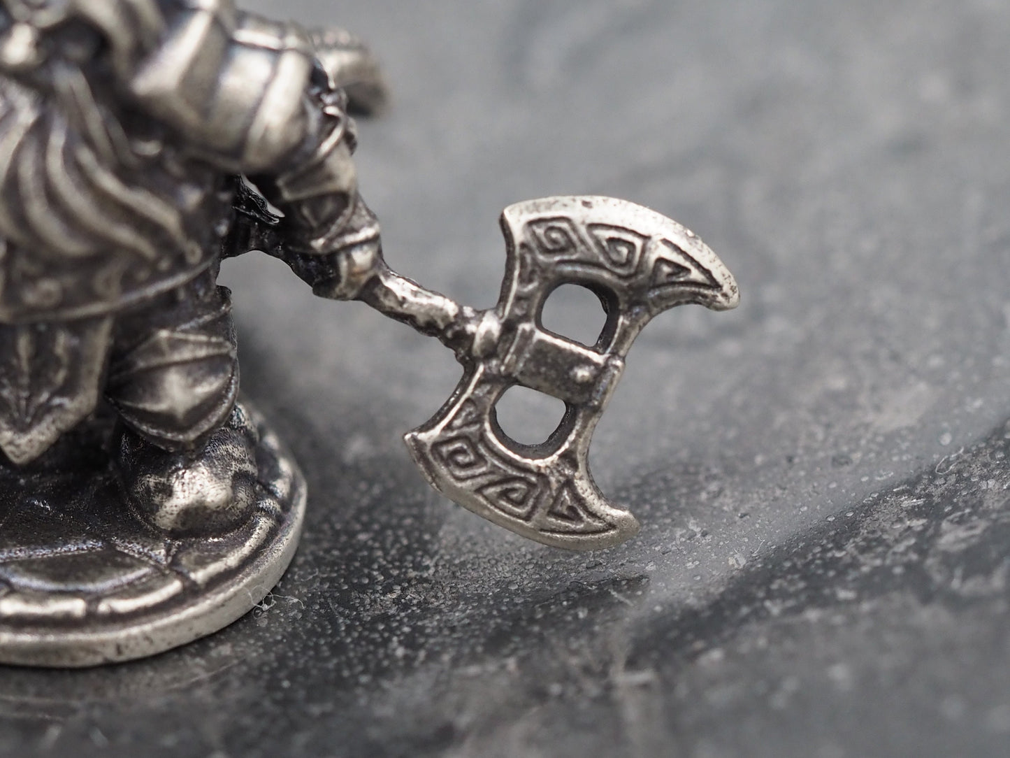Dwarf Fire Mage - Spell Casting Fantasy White-Metal Mini Figure Set - Priest/Warlocks/Wizards - D&D - Dungeon's And Dragons Models