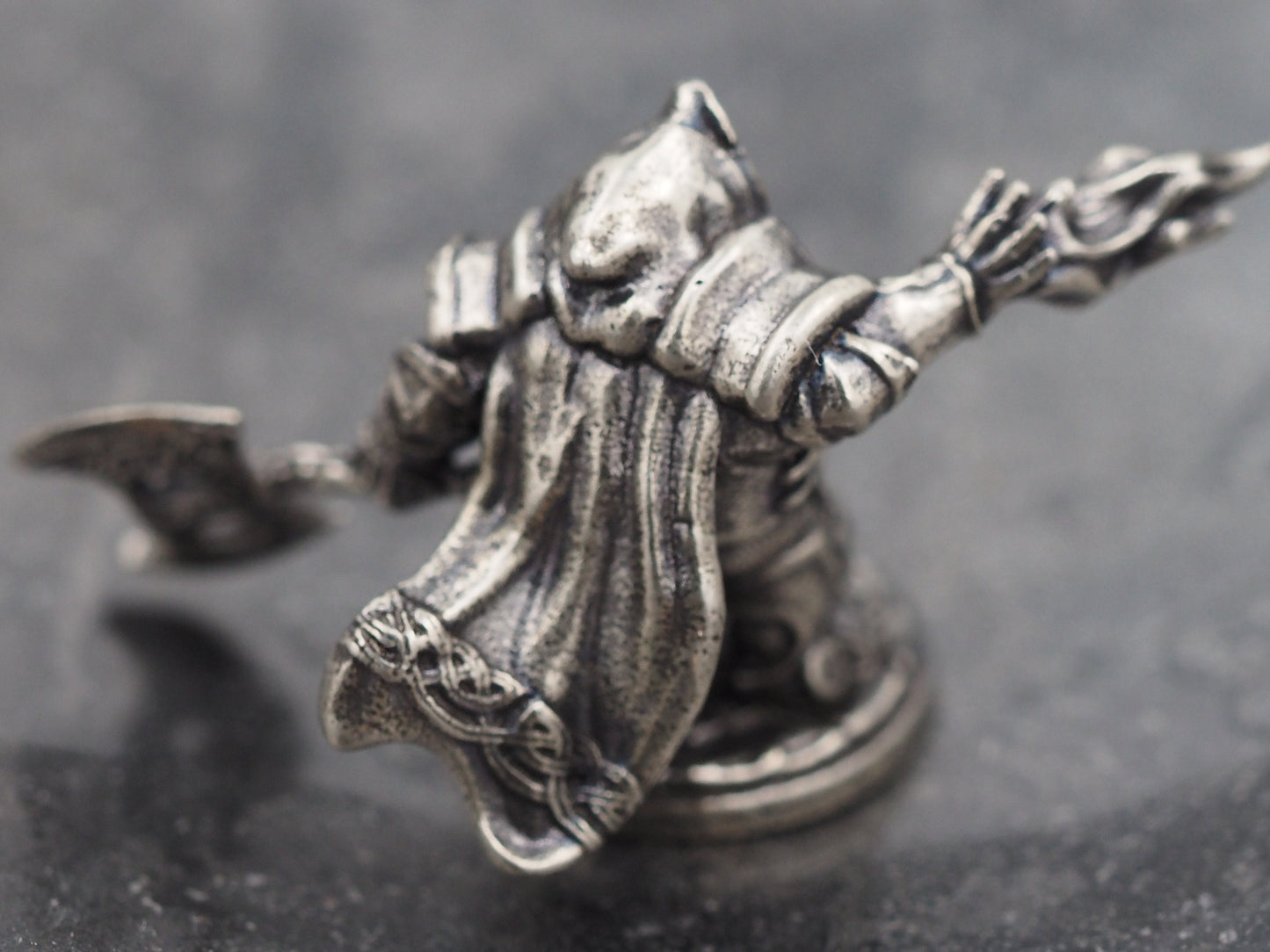 Dwarf Fire Mage - Spell Casting Fantasy White-Metal Mini Figure Set - Priest/Warlocks/Wizards - D&D - Dungeon's And Dragons Models