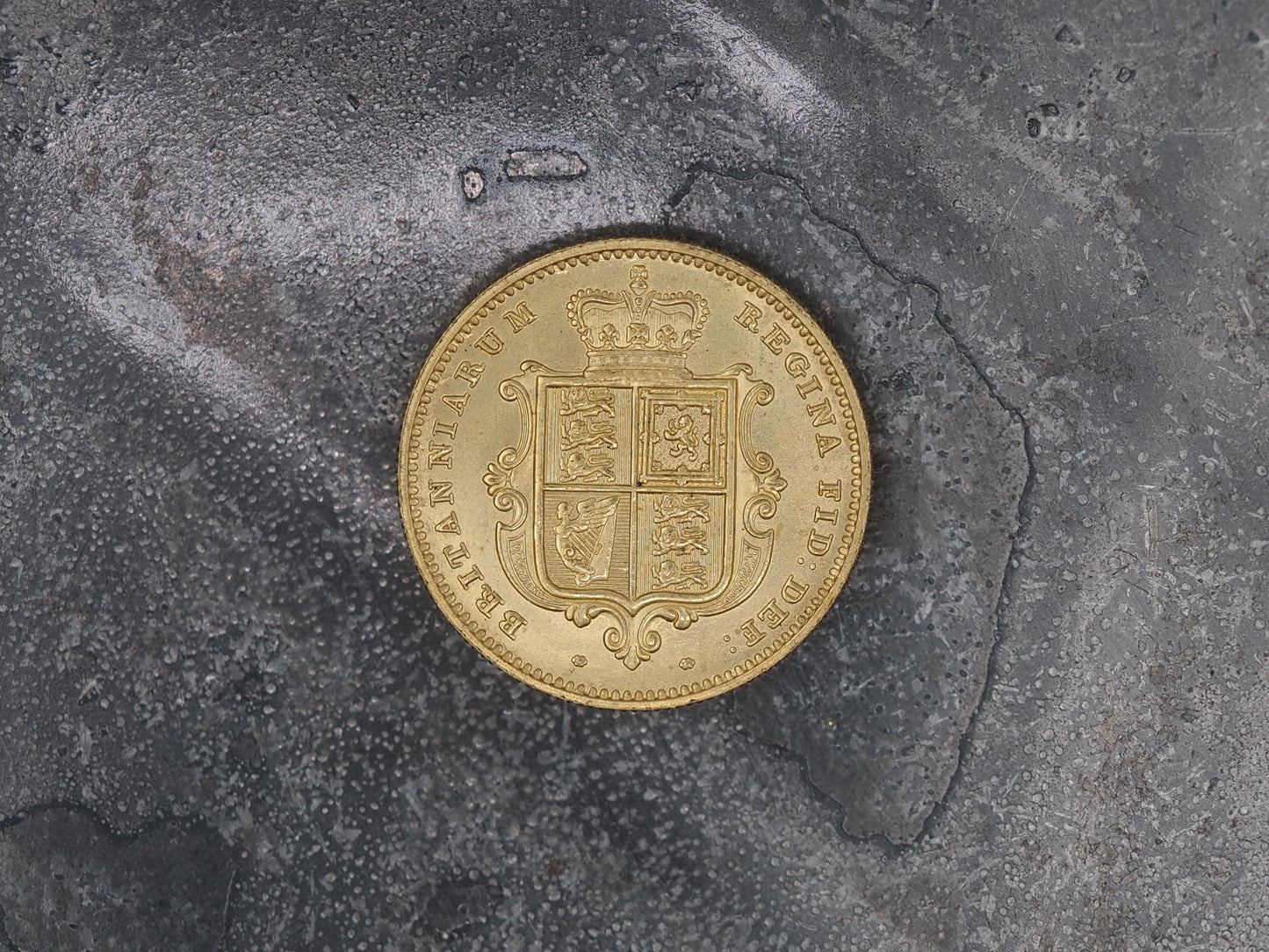 United Kingdom Collection Of Replica 1/2 Sovereign Gold Brass Copy Coins - 20 Coins - Victoria 1st Portrait 1838 - 1861 Token/Medallion