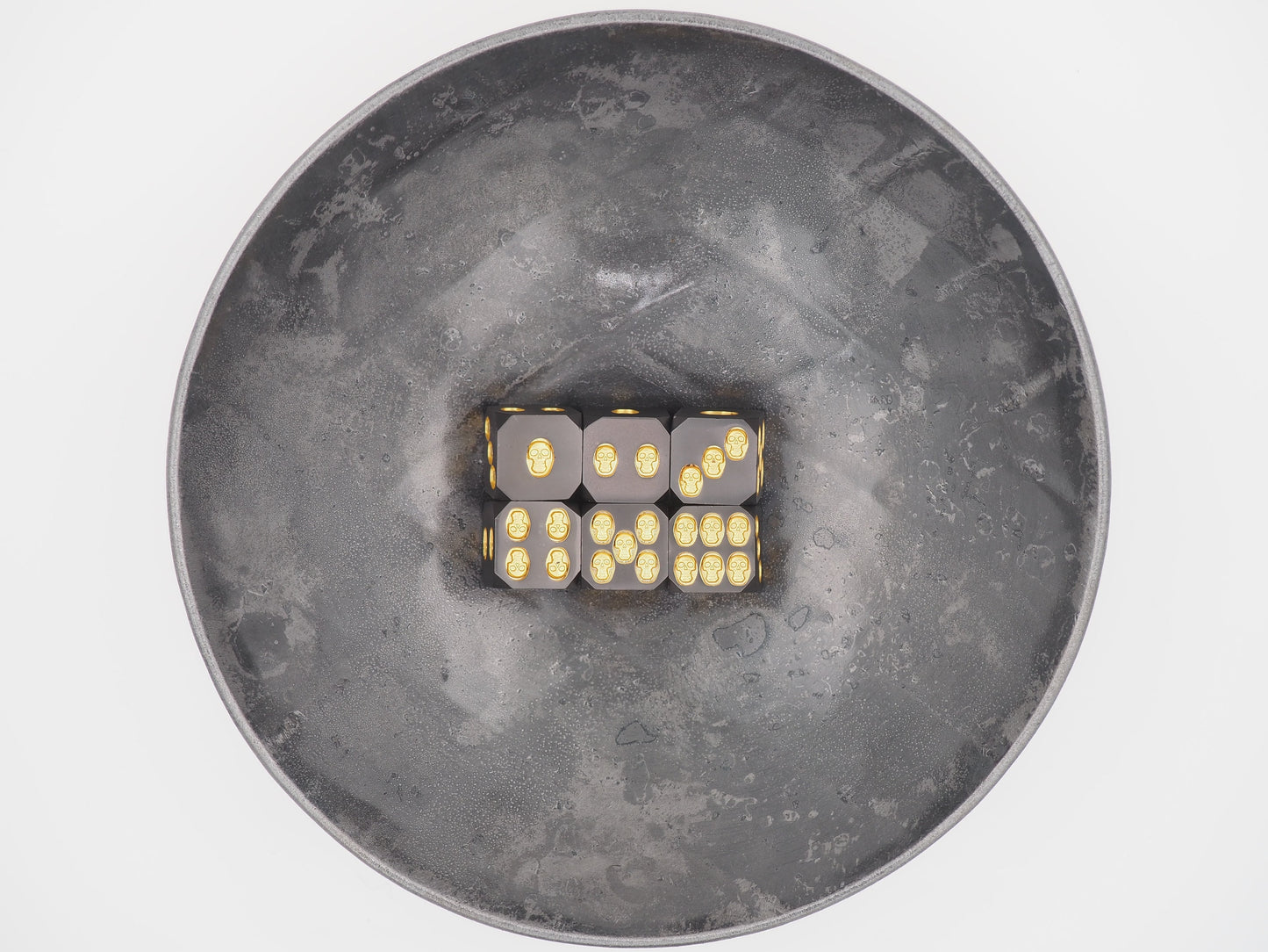 Metal Skull Inset 6pcs D6 Dark Occult Black/Gold Dice Set-D&D Dungeons And Dragons/MTG/RPG/TableTopGames-Memento Mori/Vanitas/Gothic