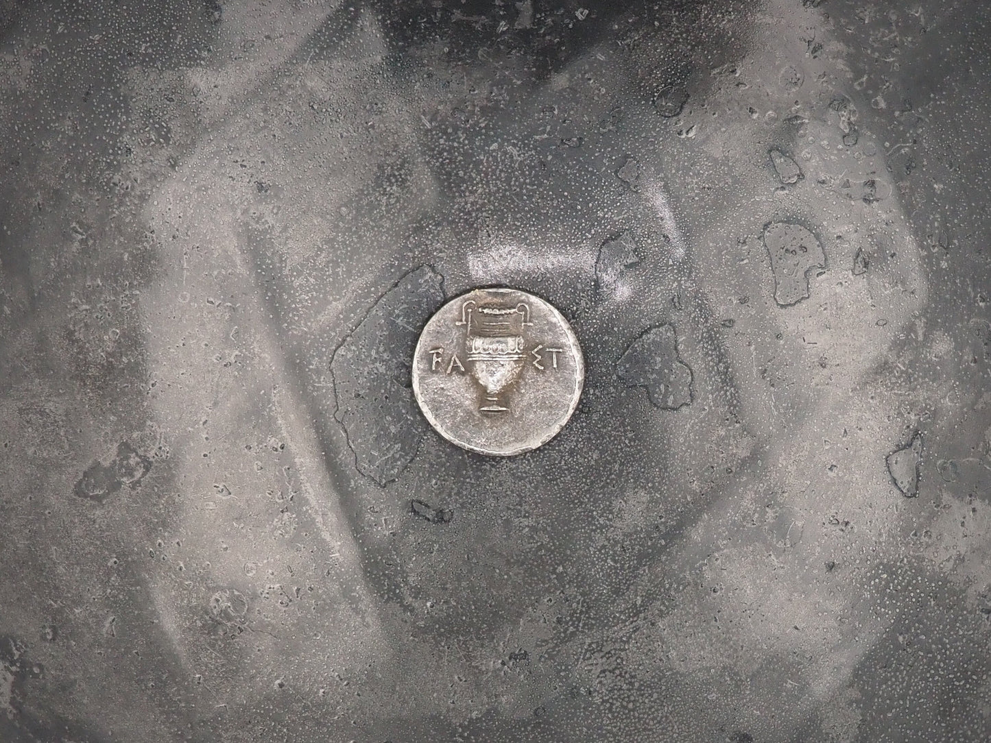 Replica of Ancient Greek Thebes Boeotia AR Stater 395BC - Coin in Silver Plating - Great Collectable Or For RPG Gaming Counter