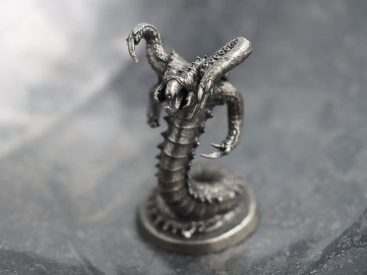 Ancient Quell - Flesh Flaying Serpent Worm Of Nightmares - A Cosmic Fantasy White-Metal Mini Figure