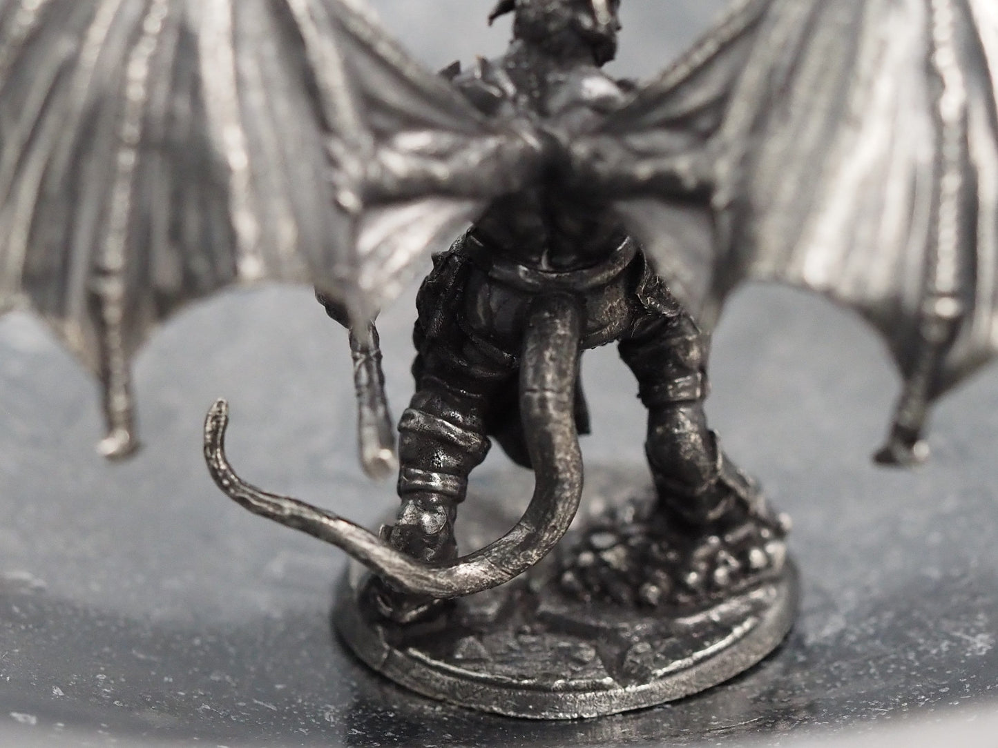 Kane A Demon God Of Chaos - A Beast Born Of Blood And Flame From The Belly Of The Underworld - A Cosmic Fantasy White-Metal Mini Figure