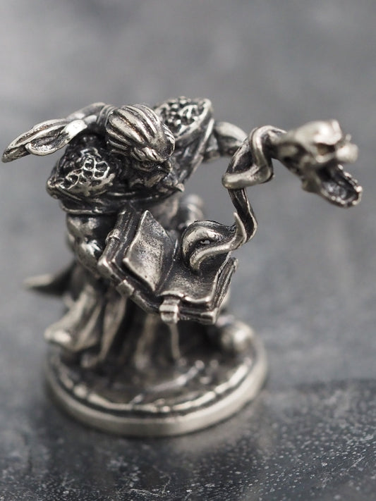 Dwarf Warlock - Spell Casting Fantasy White-Metal Mini Figure Set - Mage/Priest/Wizards - D&D - Dungeon's And Dragons Models