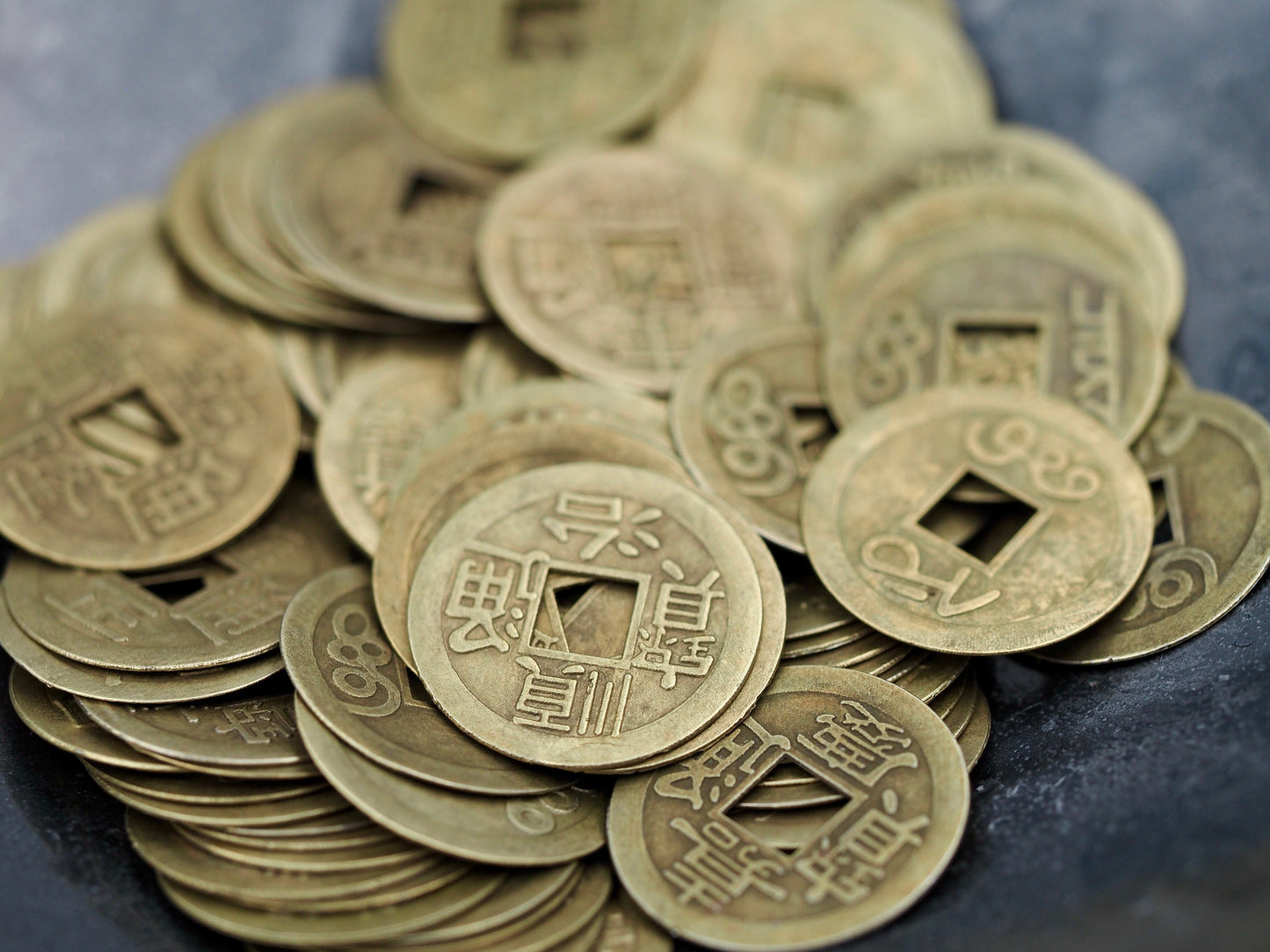 100 Set Of Hand Struck Feng Shui Coins - Iconic Religious & Spiritual Token/Medallion