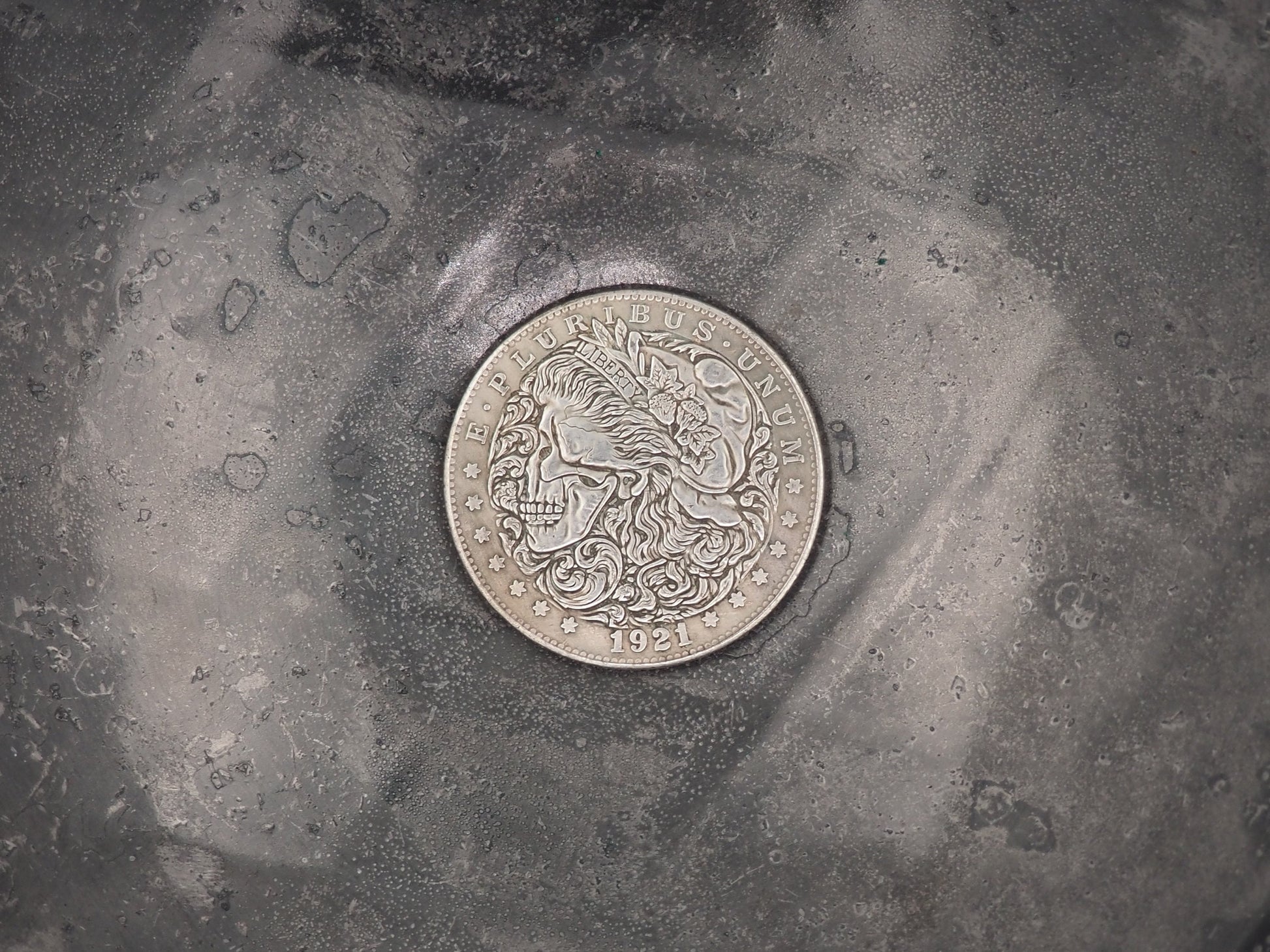 Hand Struck Morgan Silver Dollar High-Detailed-Carved/Skull/MementoMori/Death/Freemasonry/Masonic .999 Silver Plated Replica Coin/Token