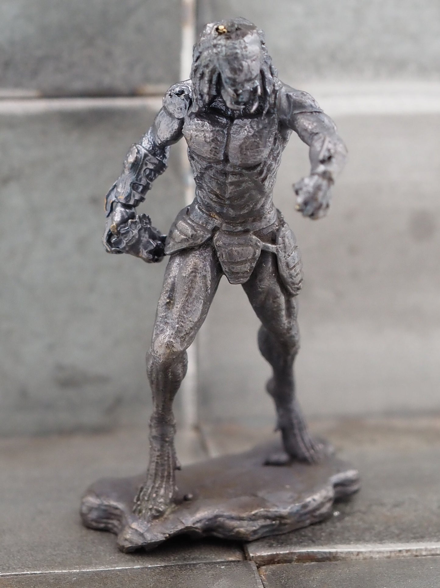 Predator - Alien V Predator Collection - Film, Movie, Cool Iconic Horror Desk Statue - A Cosmic Fantasy White-Metal Mini Figure Collectable