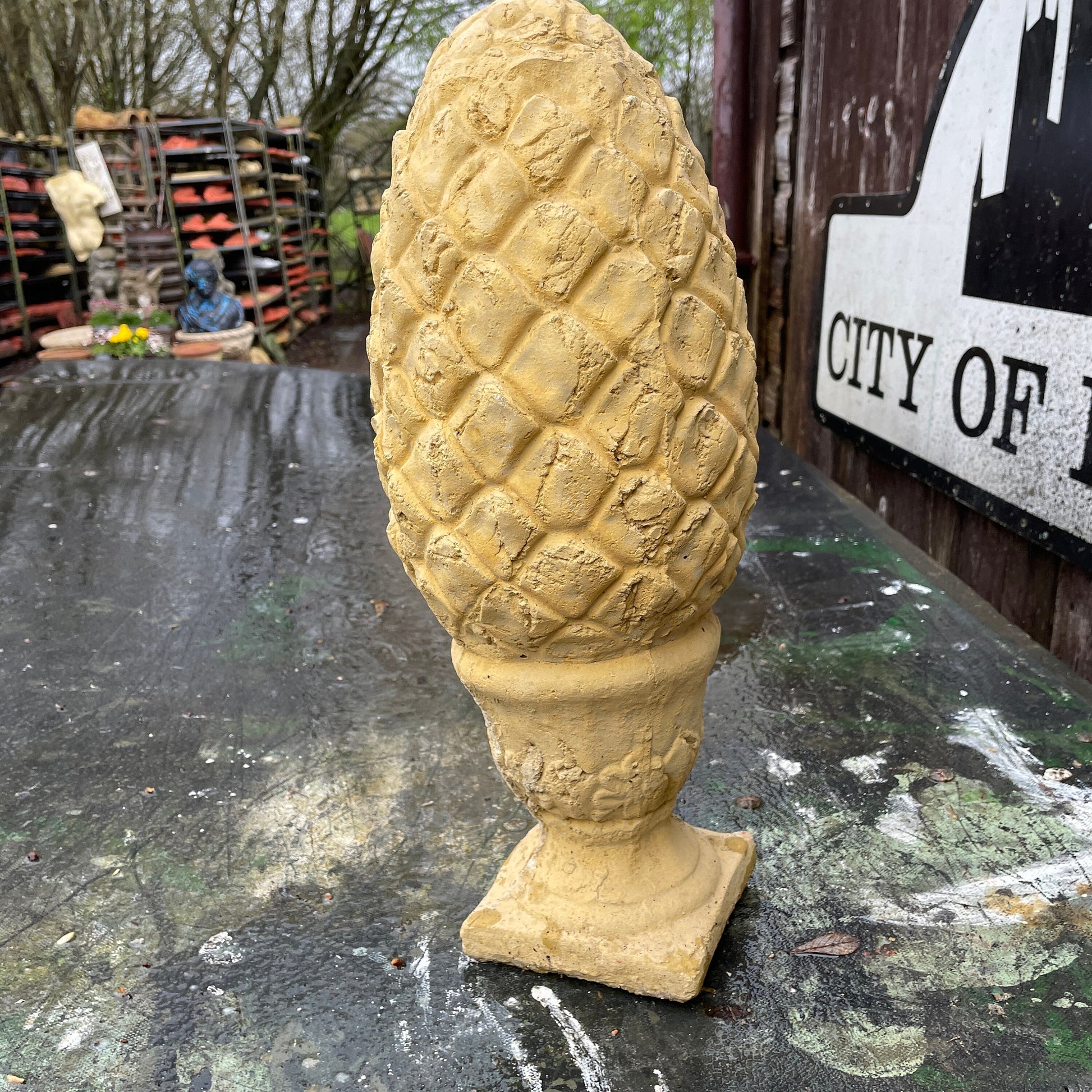 Plain Victorian Grand Tour Country House Architectural Salvage - An Ornamental Pineapple Column/Pillar Gate Post Cap