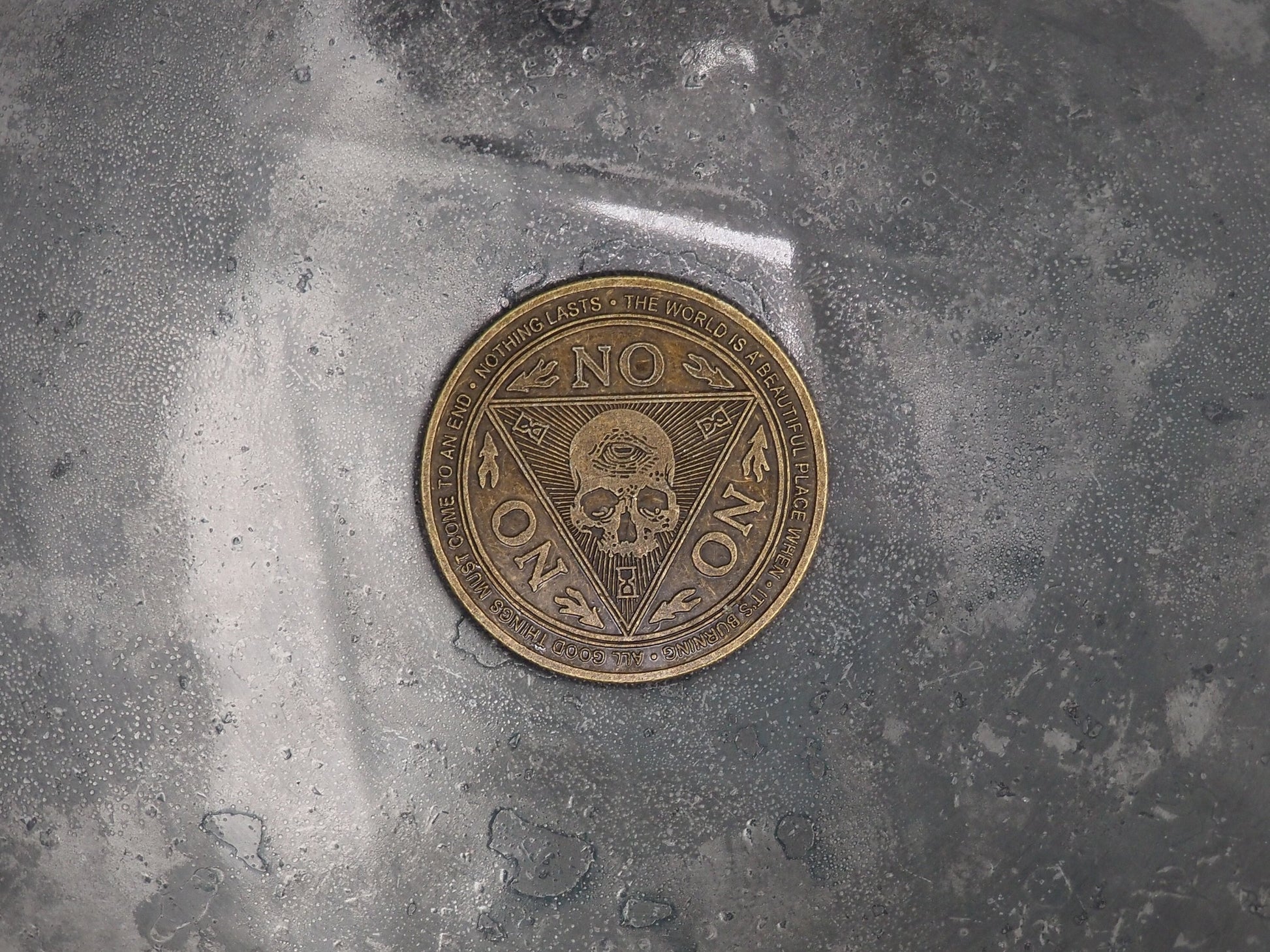 Bronzed Skull Flip Gaming Chance Coin - Yes/No - Hand Struck RPG TCG D&D Token/Medal -MementoMori/Vanitas/Death/Freemasonry/Masonic Relief