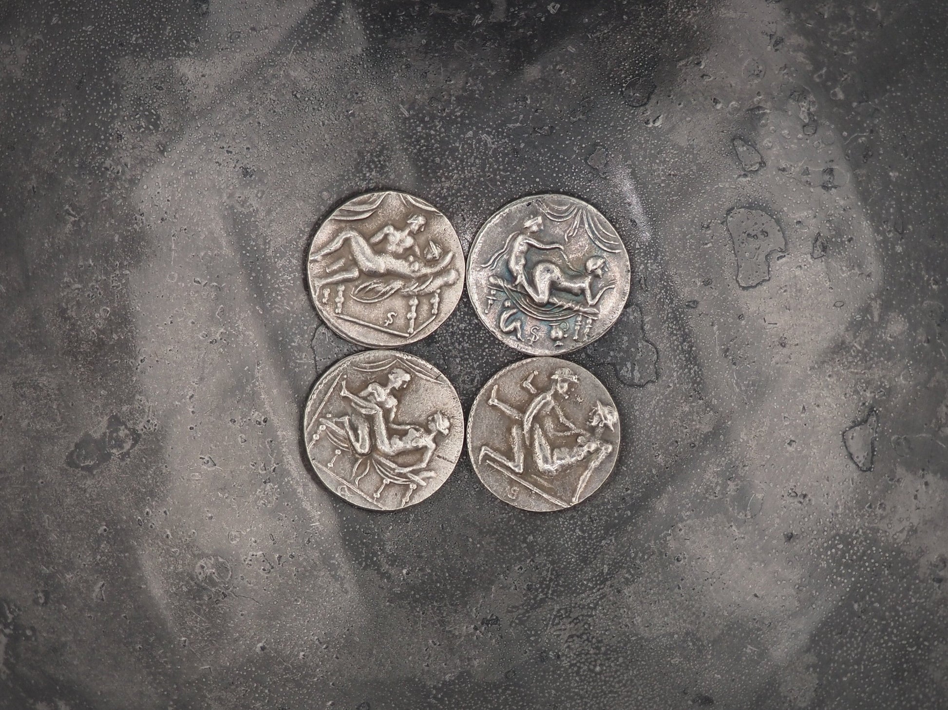 Set Of 5-8 - Silver-Plated Replica Spintria Roman Era Brothel Entry Coin - Collectable, Gaming Tokens - Great For Jewelry Making As Pendents