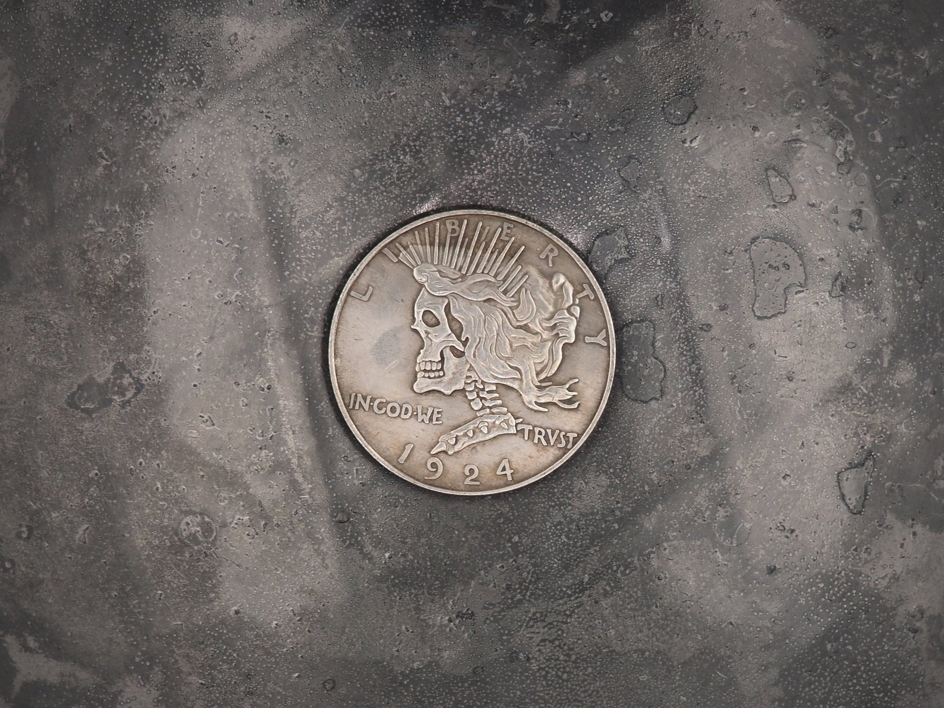 Hand Struck One Dollar Carved/Morgan Dollar Skull/Vanitas/MementoMori/Death .999 Silver Plated Peace Dollar Coin/Token/Medal